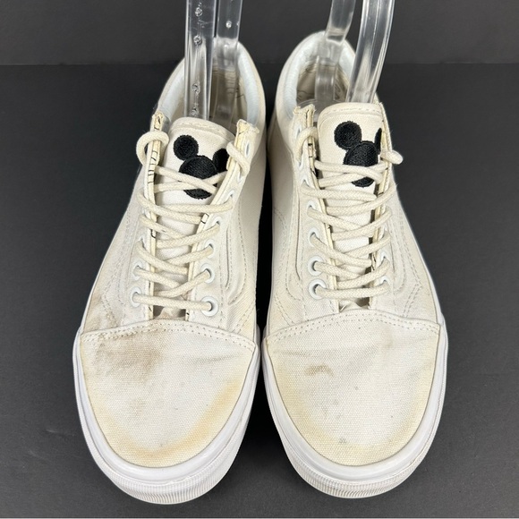 ❤️ Vans x Disney Cream Sneakers with Black Design Size 6.5 - Picture 3 of 9
